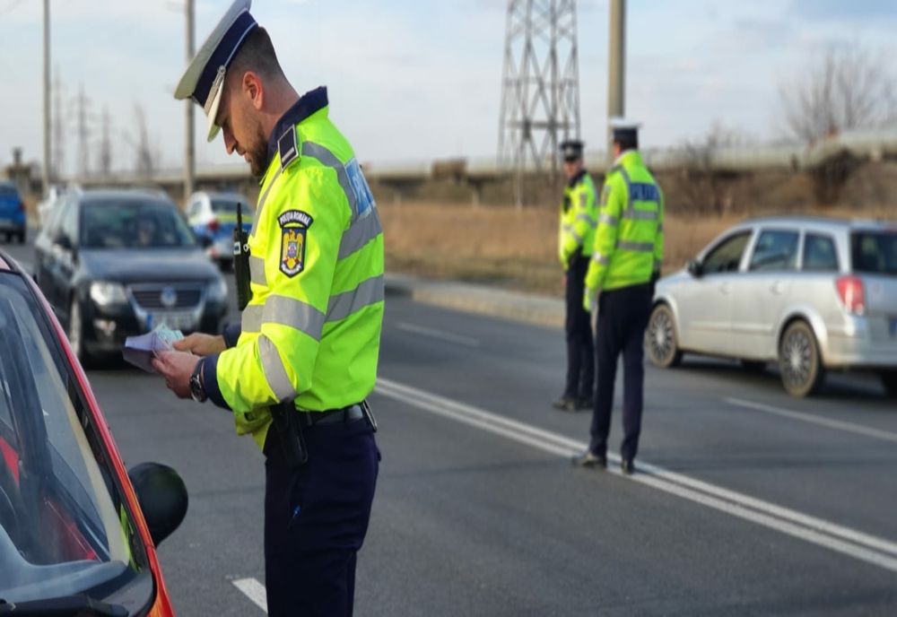 Razie de aploare pe drumurile din Bacău