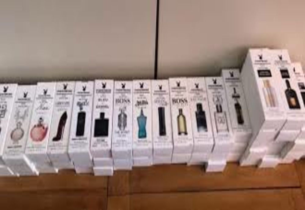 Parfumuri FAKE depistate și ridicate de polițiști 