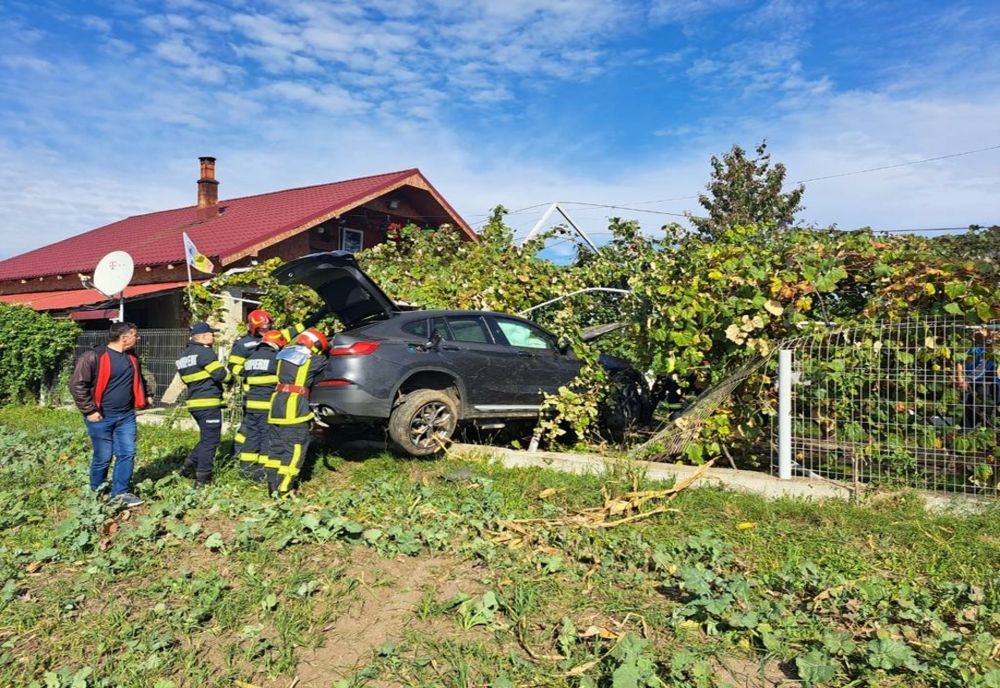 FOTO: Cascadorie periculoasă pe un drum din Bacău