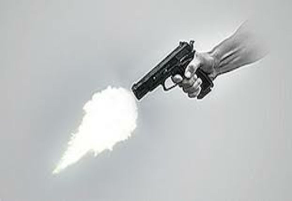  Armă deținută ilegal, depistată de polițiști 