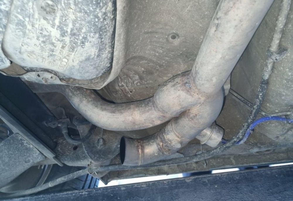 Inginerii RAR Bacău au găsit un sistem ilegal sub capota unui Golf 4 