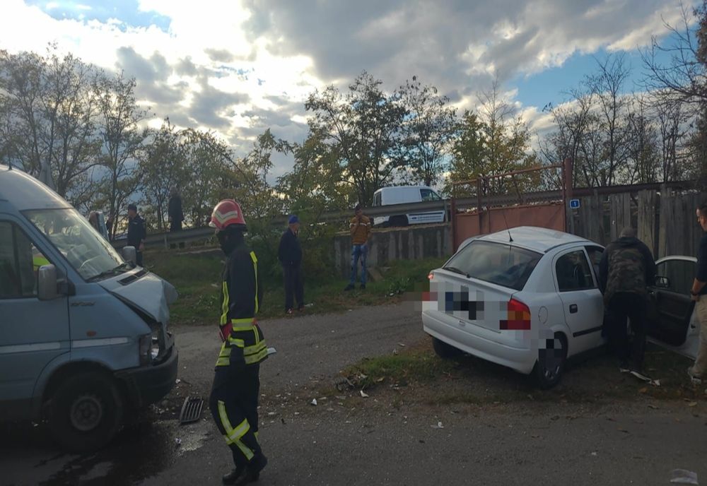 Tamponare la Săucești: o persoană a ajuns în stare de inconștiență la spital!