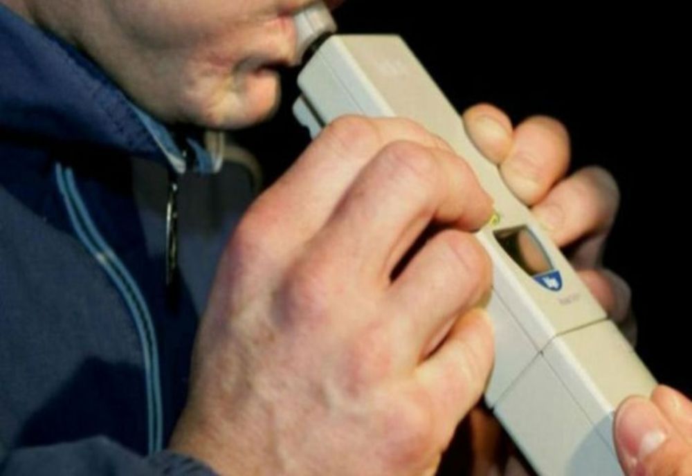 Depistat la volan cu o alcoolemie de 1,10 mg/l alcool pur în aerul expirat