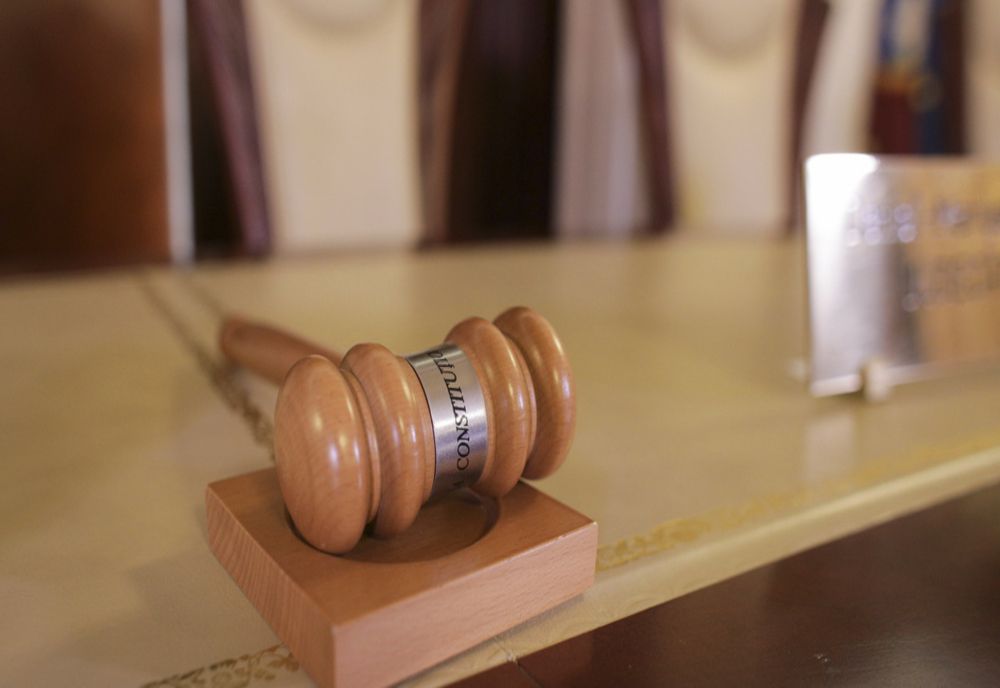 Ce pedeapsă cu închisoarea a primit un bărbat care a încălcat un ordin de protecție