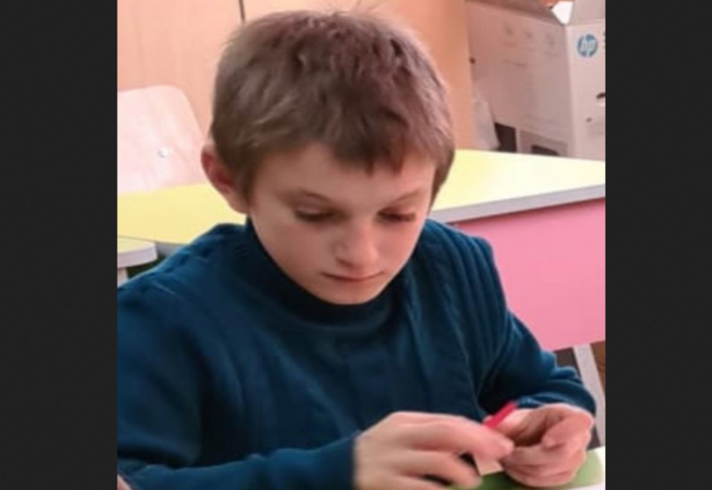 Sunați IMEDIAT la 112 dacă aveți informații despre aceast minor!