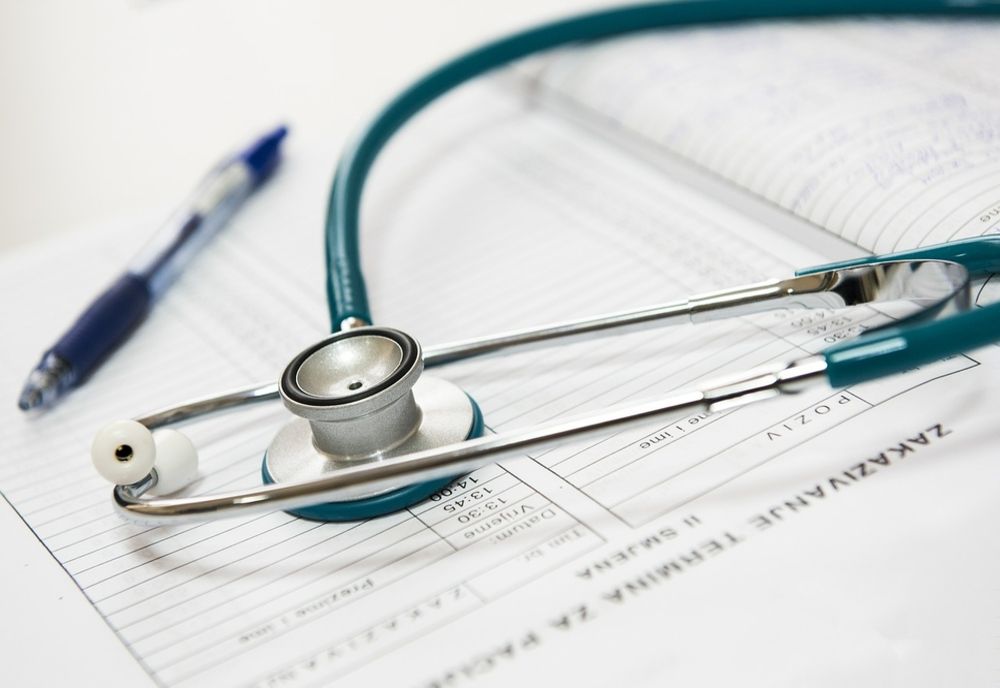Tot mai puțini medici acceptă să mai facă avort. Femeile ajung la spital în stare gravă