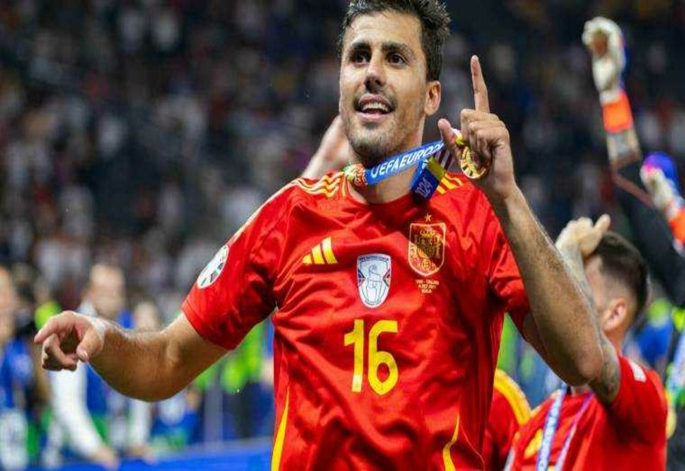 RODRI, MIJLOCAŞUL SPANIOL, CÂŞTIGĂ BALONUL DE AUR