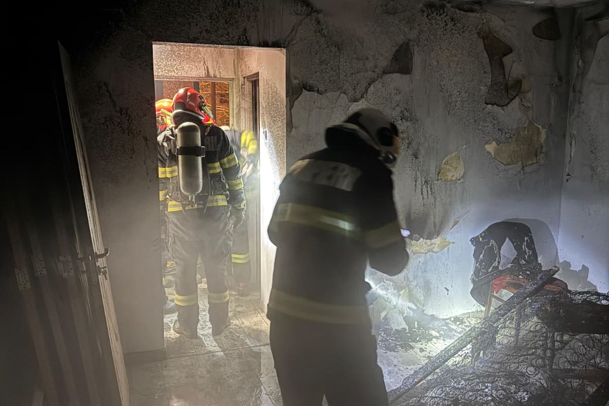 Doi tineri din Onești, în stare critică după o explozie urmată de incendiu - medicii caută soluții de transfer în străinătate