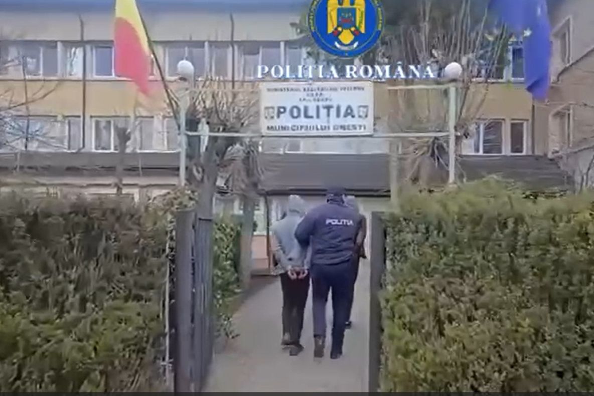 Doi tineri reținuți după ce ar fi furat carburant din stații PECO din Bacău și Vrancea