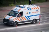 Incident la un liceu din Bacău: tencuiala din tavan a căzut peste două eleve. Sala de clasă a fost închisă