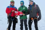 Trei salvamontiști români au cucerit două vârfuri din Anzi. Au urcat pe Chimborazo, la peste 6.000 de metri