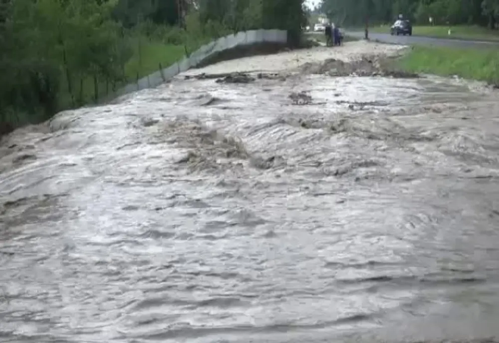 Cod portocaliu de inundații, în județul Bacău