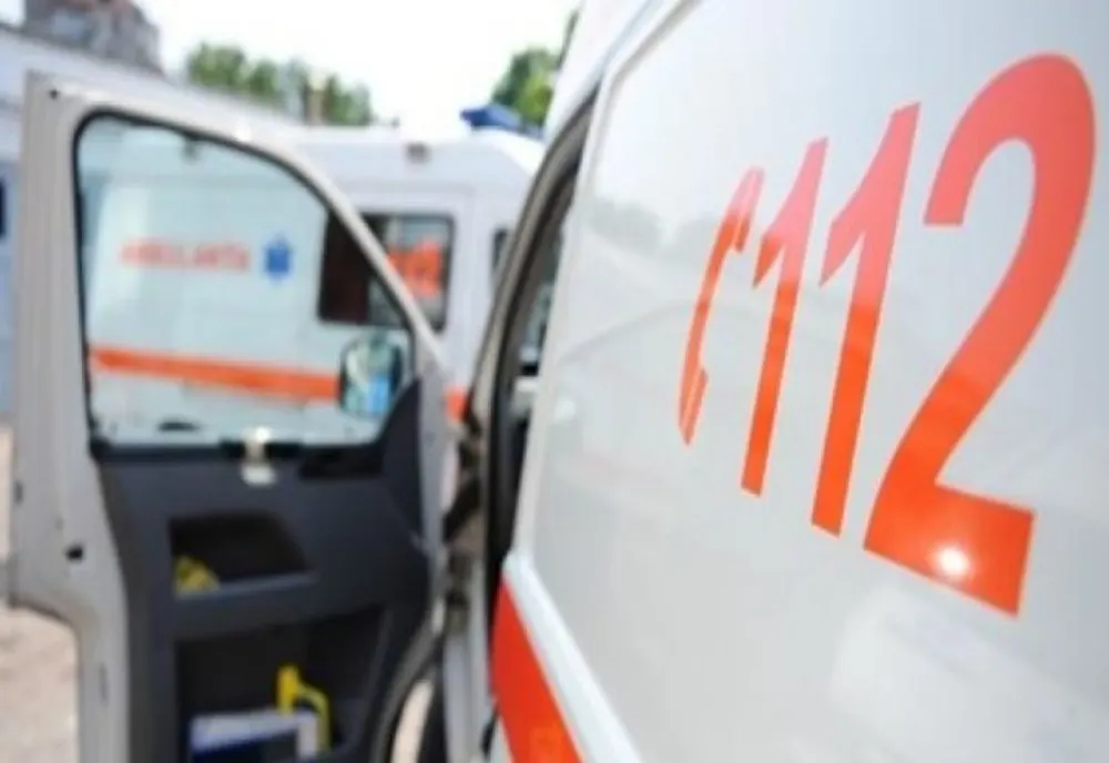 Accident la Helegiu! O tânără a ajuns la spital