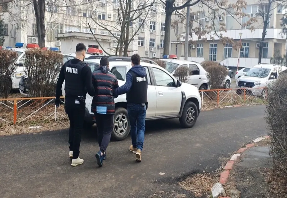Tânăr reținut după ce a fost reclamat de mama sa la Poliție. Ce gest a comis acesta