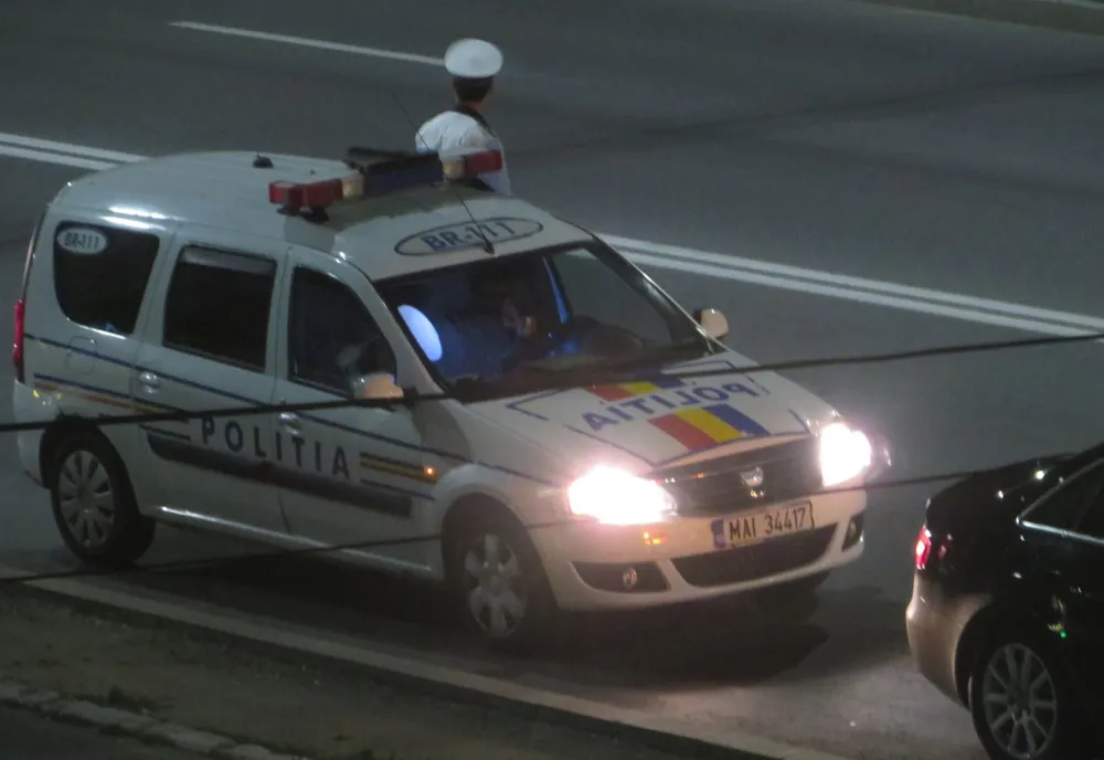 Prins de două ori într-o zi la volan, cu permisul de conducere suspendat