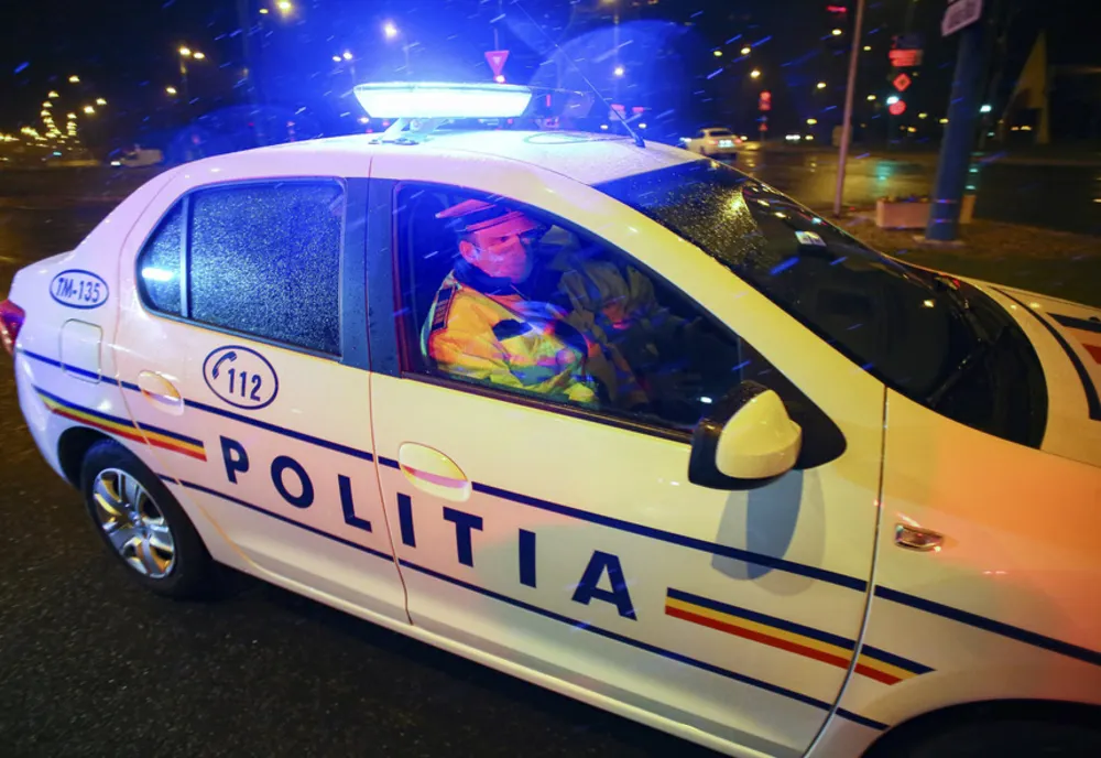 Bărbat din Cluj „ușurat” de portofel și telefon de un hoț din Dărmănești