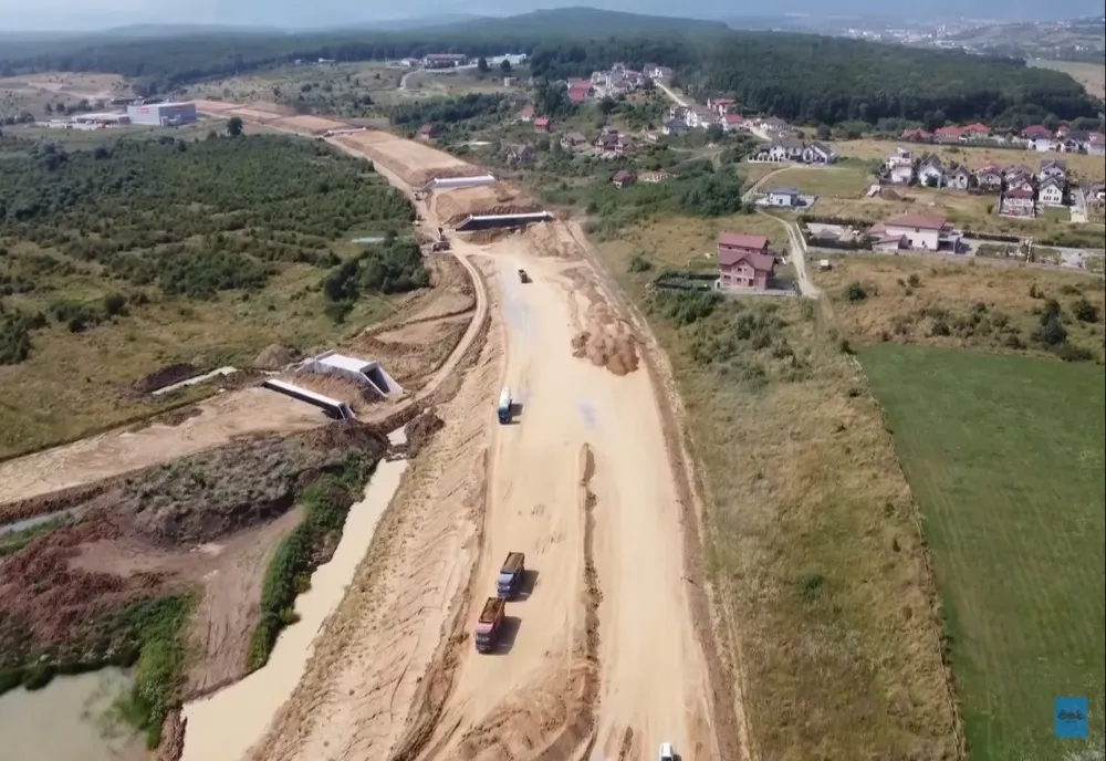 Locuitorii unei comune din Covasna cer modificarea traseului autostrăzii Braşov – Bacău