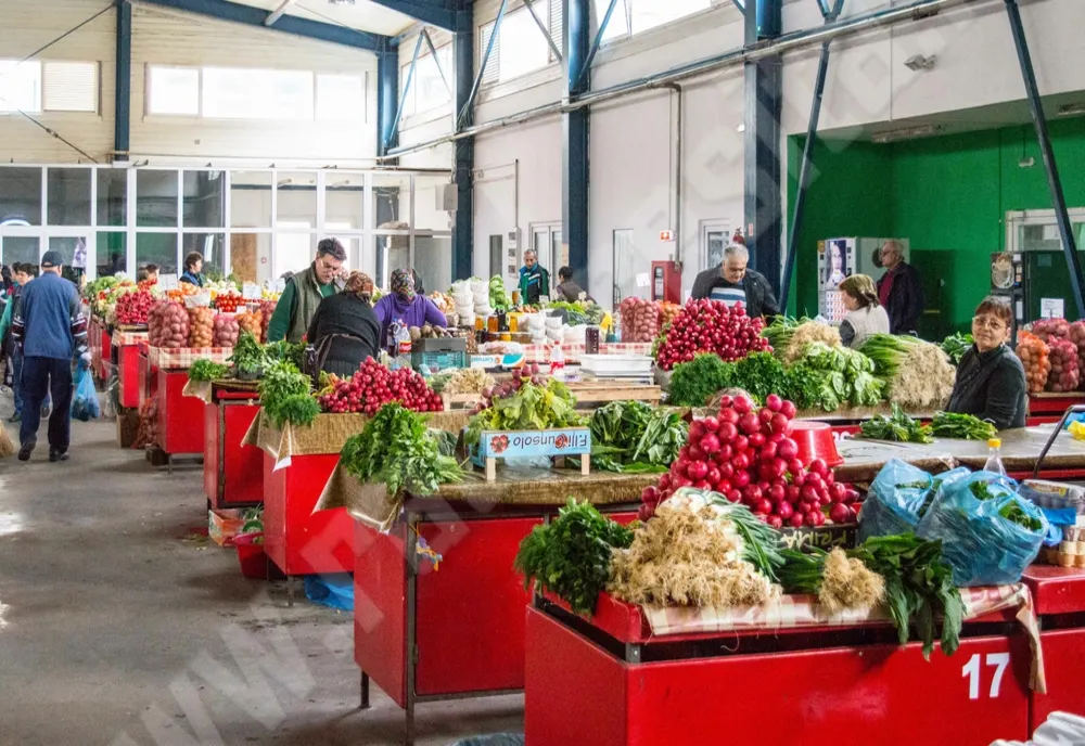 Noi scumpiri în România. Ce produse ar putea să devină UN LUX pentru românii de rând