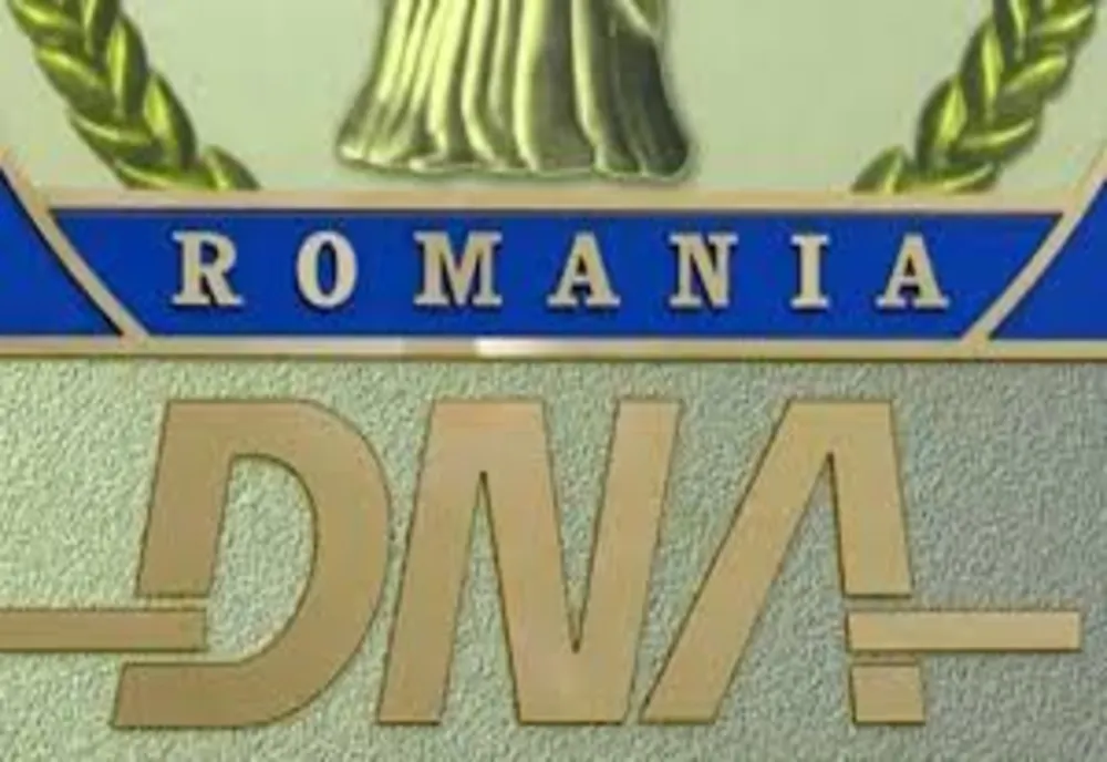 DNA, lovitură chiar înainte de Anul Nou - Cum au fost prinși mai mulți funcționari că încercau să plătească impozite mai mici