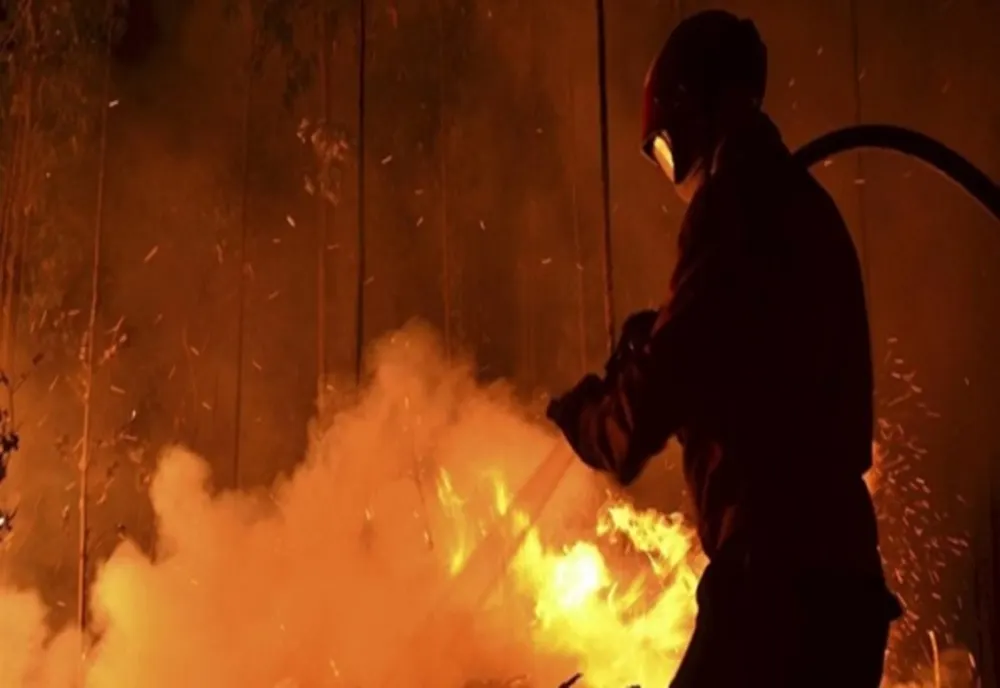 Casă mistuită de foc la Tarnița