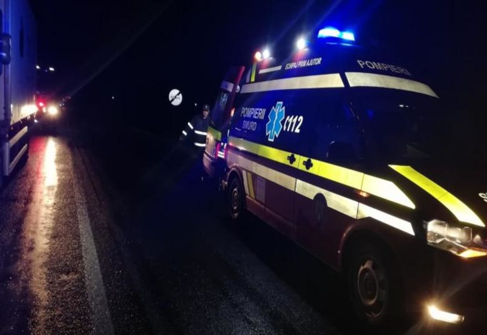 Accident la Onești între un microbuz și un autoturism. Două persoane au ajuns la spital