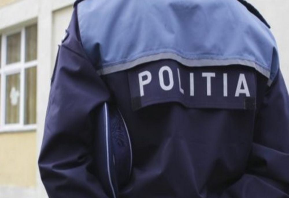 Un polițist și-a amenințat colegii cu arma din dotare, chiar in sediul IPJ Bacău