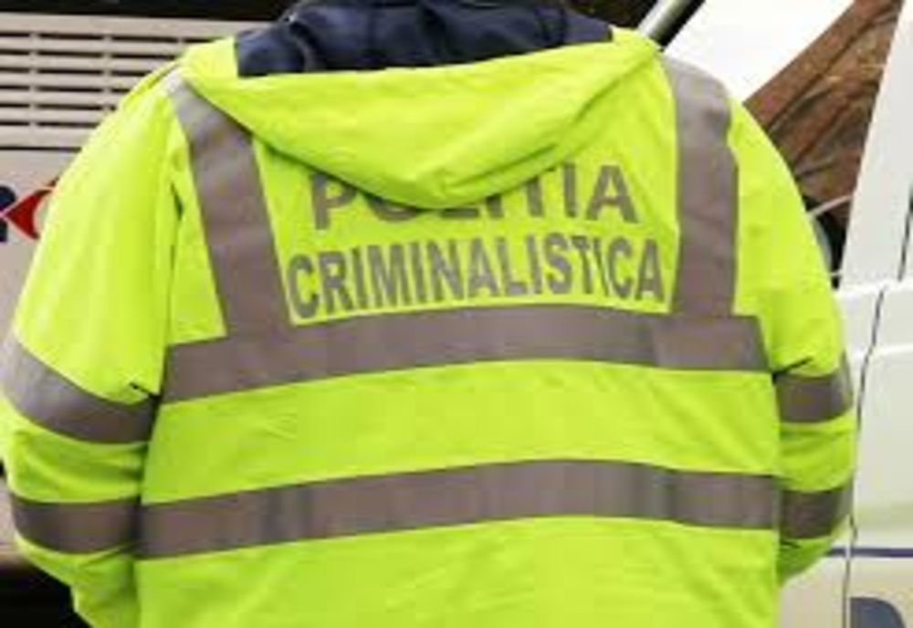 Crimă în Onești. O femeie și-a omorât concubinul și i-a ascuns cadavrul pe balcon