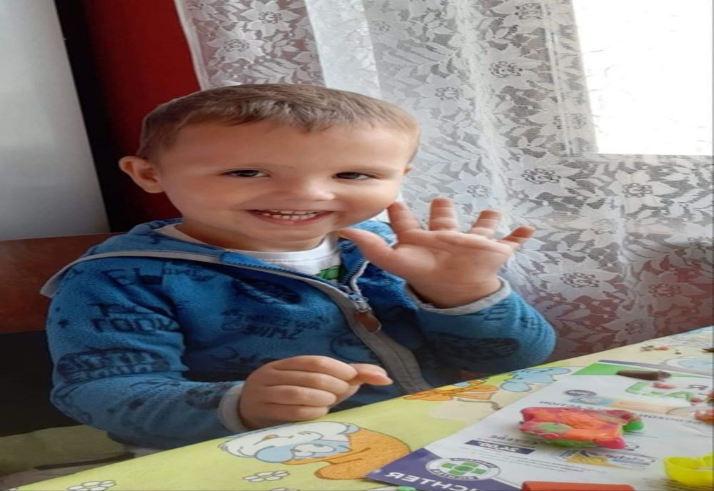 Să fim OAMENI! Un copil de 4 ani, grav bolnav, are nevoie de ajutorul nostru! Împreună îi putem oferi o șansă la viață!