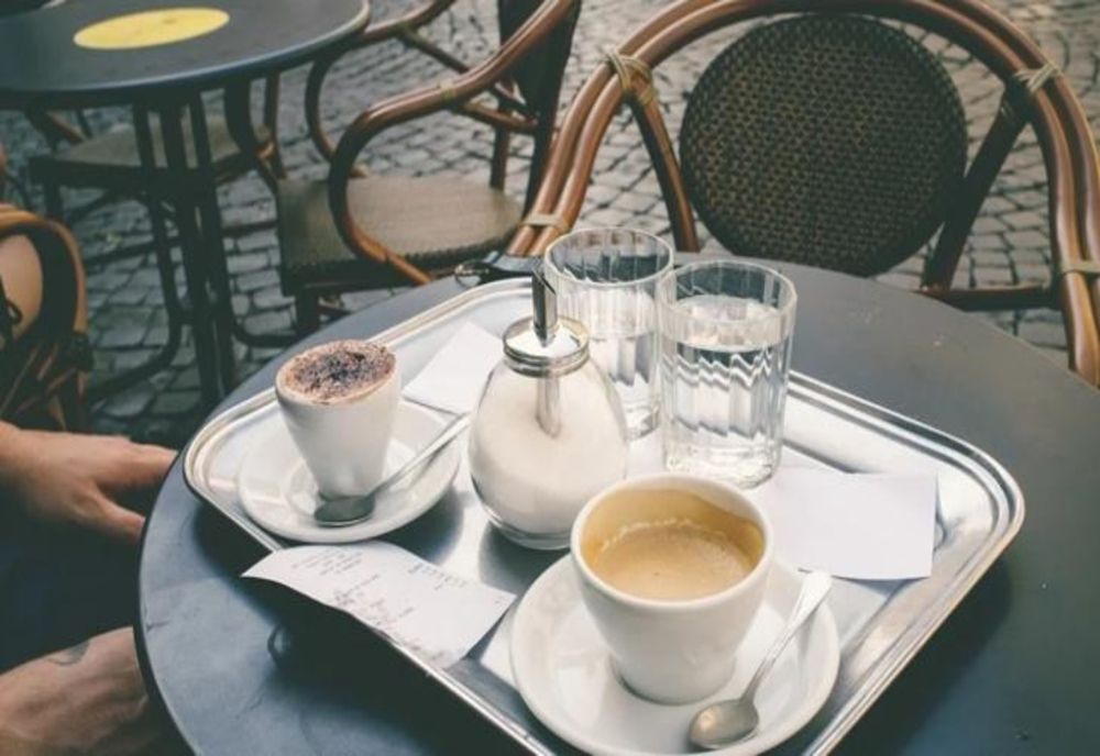 Marea relaxare: s-au deschis terasele și plajele. Reguli stricte