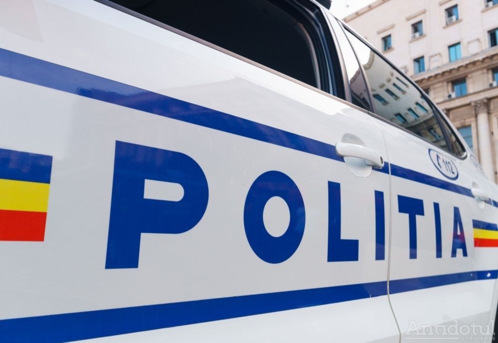 Un biciclist băut s-a „tamponat” cu un autoturism!