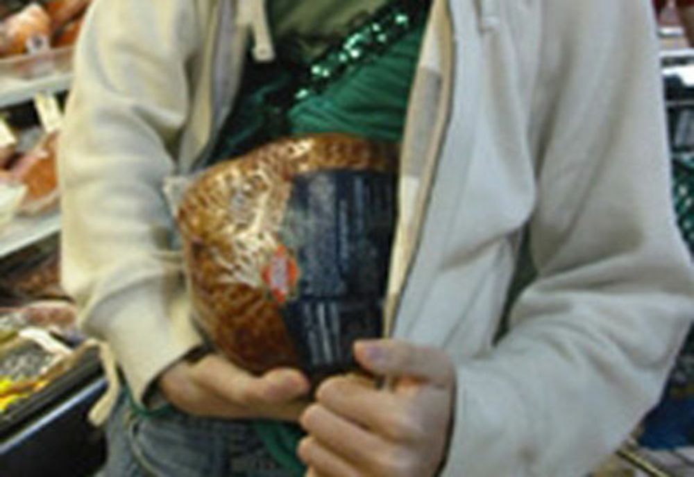 S-a ales cu dosar penal de furt pentru 45 de lei