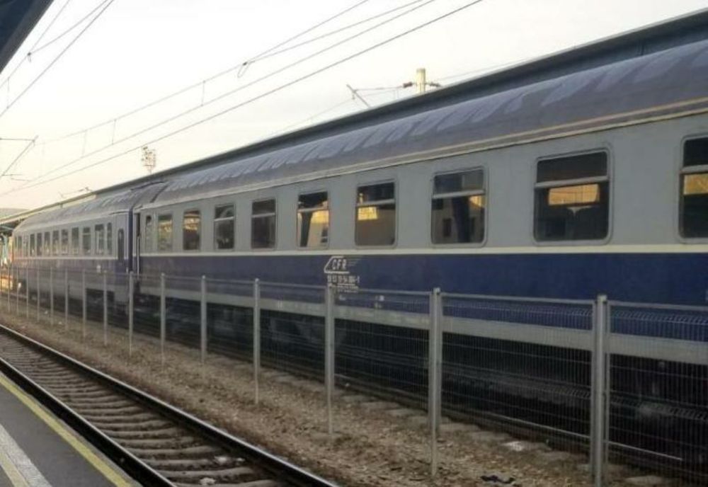Mersul trenurilor. Furtunile de miercuri seară au perturbat traficul feroviar