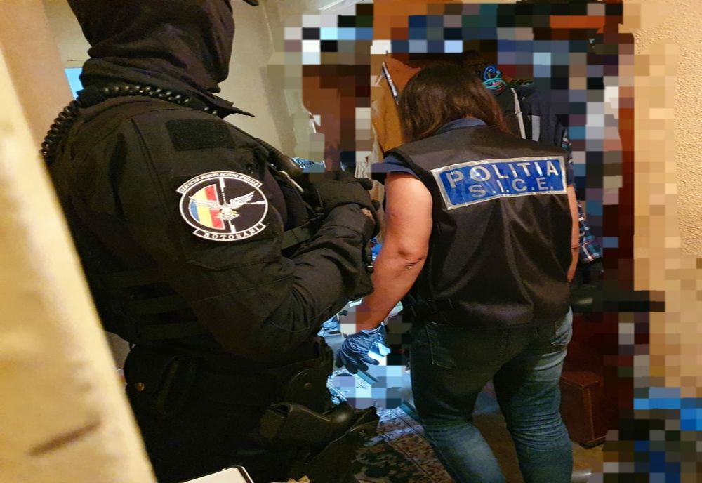 Percheziții în Bacău și Moinești la persoane bănuite de delapidare