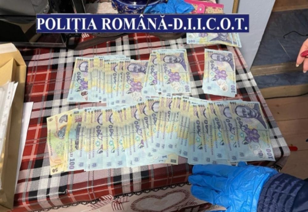 5 percheziții în Bacău la persoane bănuite de trafic de persoane, camătă, șantaj, exploatarea patrimonială a persoanelor vulnerabile și exploatarea cerșetoriei