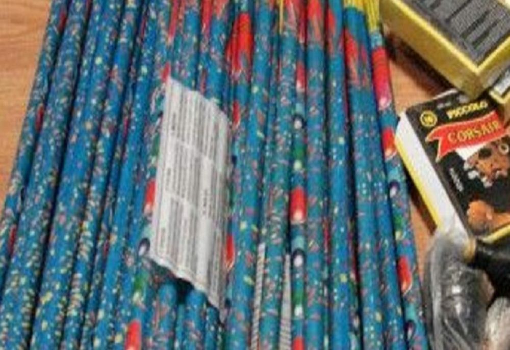 Zeci de kilograme de artificii și petarde confiscate de polițiști