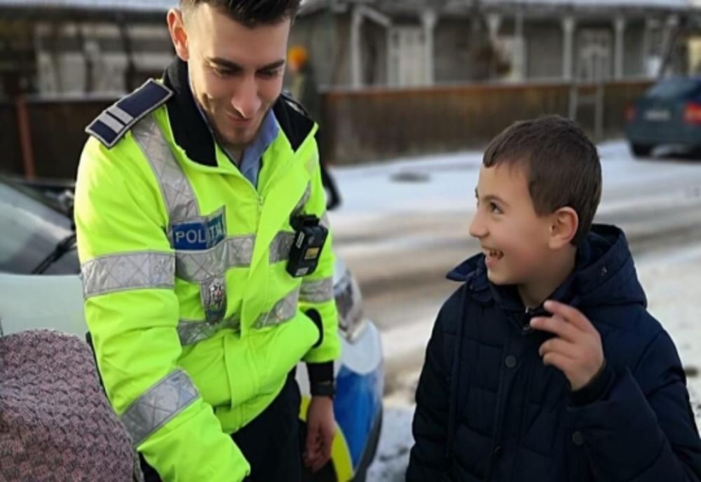 Daruri de Crăciun de la polițiști