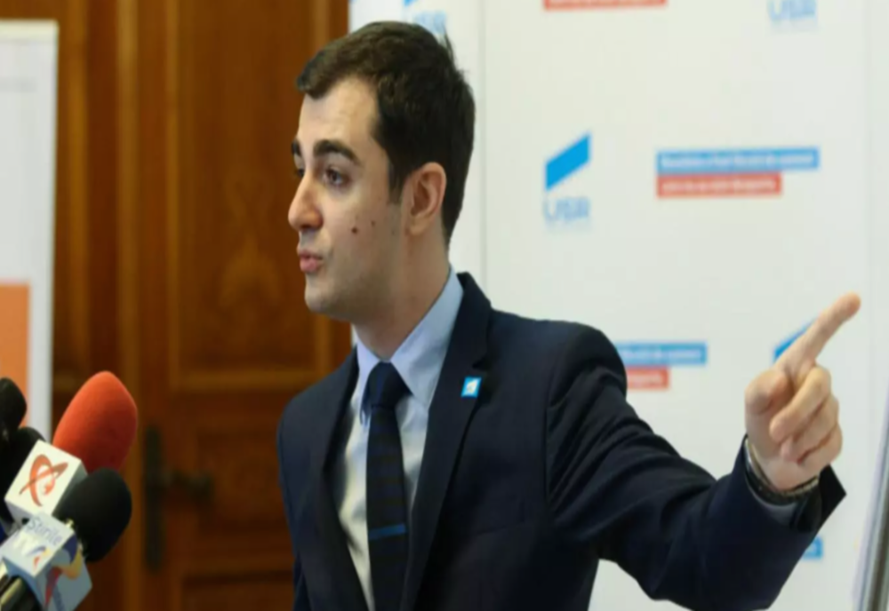 Claudiu Năsui, critic la adresa președintelui: ”1 din 2 copii în risc de sărăcie, dar le face educație climatică”