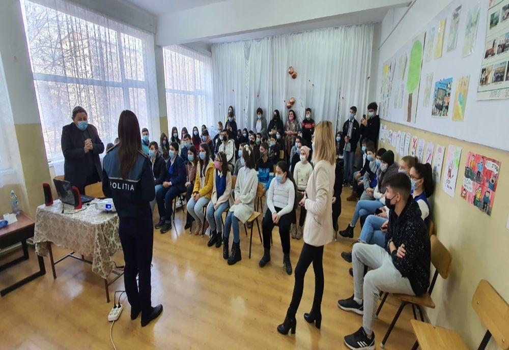 Polițiștii băcăuani promovează TOLERANȚA