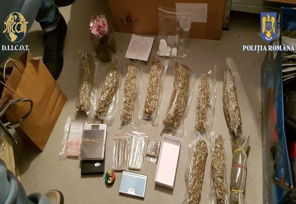 Un kilogram de cannabis capturat de polițiştii braşoveni!