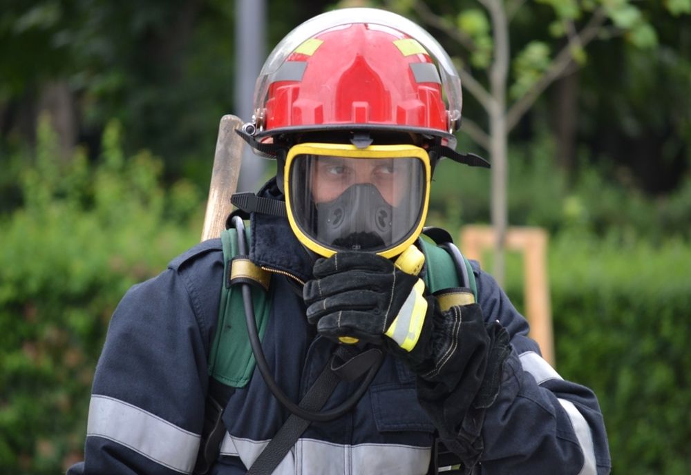 Lună de foc pentru pompierii băcăuani