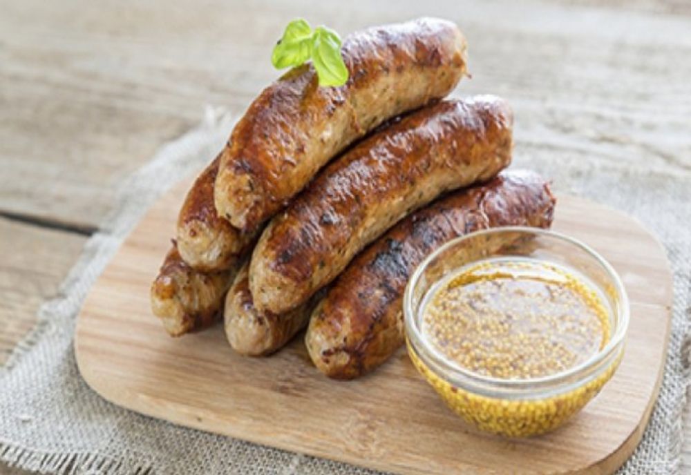 Motivul pentru care astăzi trebuie să mănânci neaparat un anume tip de cârnat - Tradiție