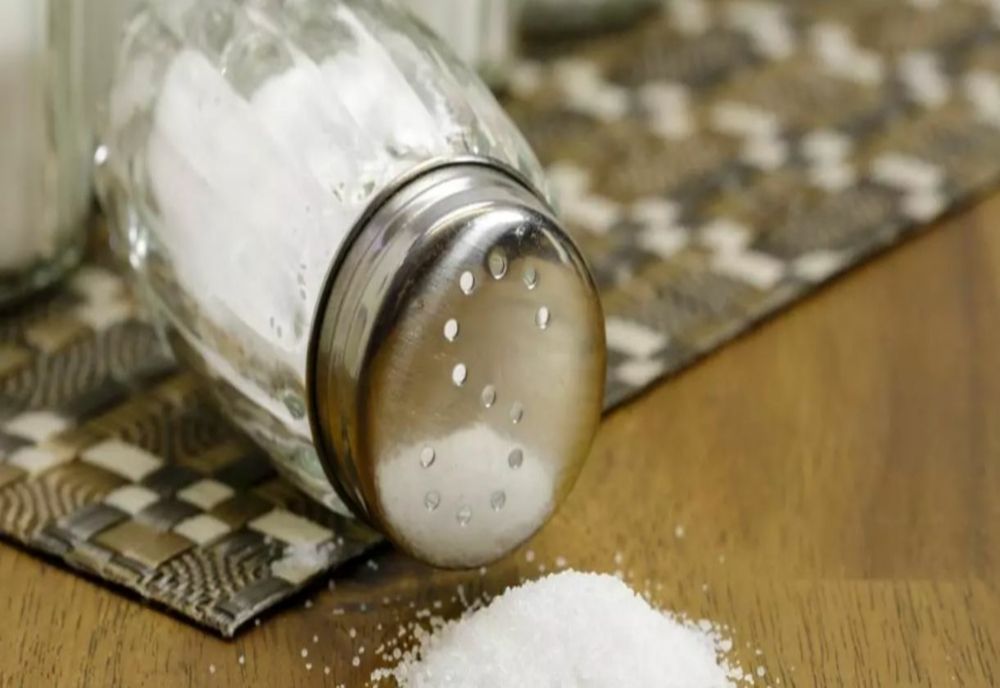 Câtă sare trebuie să consumăm pe zi. Multă lume nu ştie şi face o mare greşeală