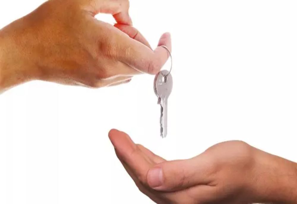 Impozit mai mare pentru chirii de anul viitor și contracte declarate obligatoriu la ANAF