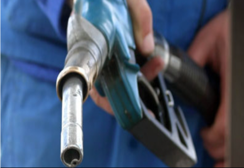 Viceprimarul unei comune îndeamnă la boicot prin schimbarea furnizorului de combustibil