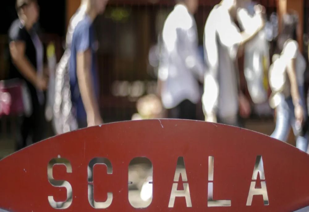 Directoare de școală demisă după ce a jignit elevii de etnie maghiară: „Sunt unguri. Sărbătoresc pe 14 martie. Crucea mamii lor!”