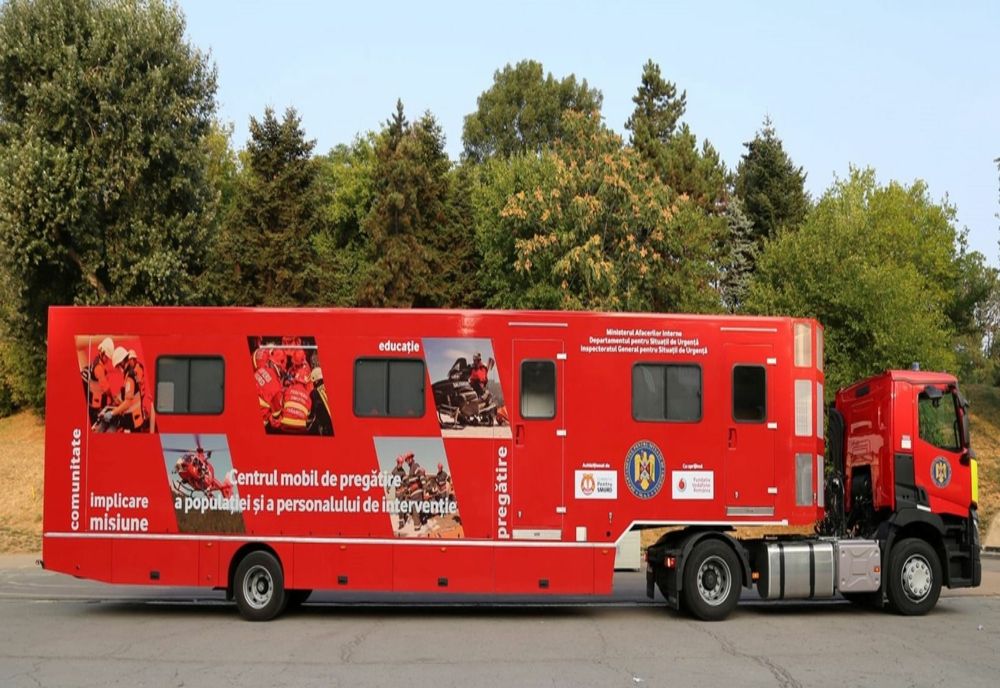 „Un om informat este un om protejat!” - Caravana SMURD ajunge la Bacău