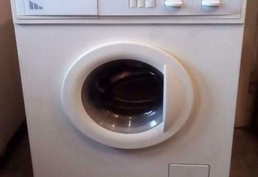 Lucruri pe care poate nu știai că le poți curăța la mașina de spălat