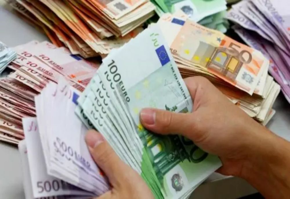 SALARIILE din UE nu vor mai fi secrete! Directiva care schimbă piața muncii: ce SACNCȚIUNI sunt prevăzute