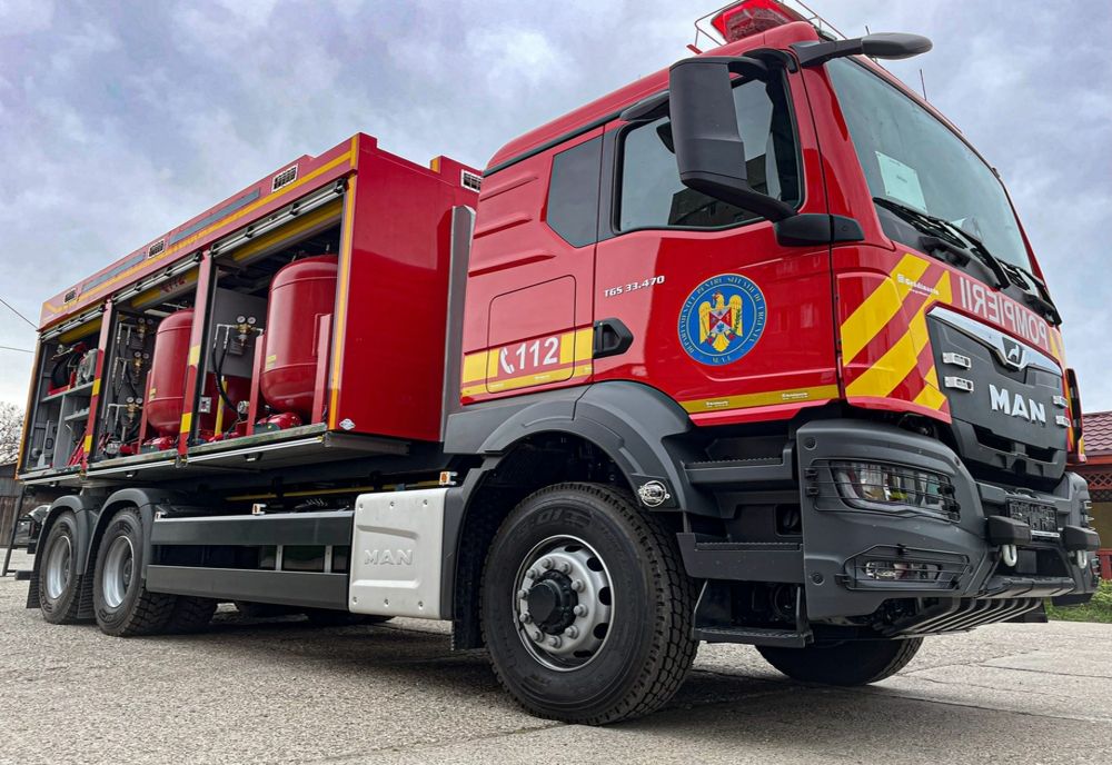 O nouă autospecială de intervenție completează parcul auto al ISU Bacău