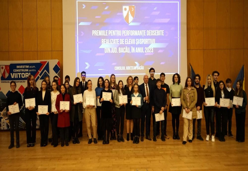 Consiliul Județean Bacău a oferit 459 de premii copiilor și tinerilor cu rezultate remarcabile la olimpiade și competiții sportive